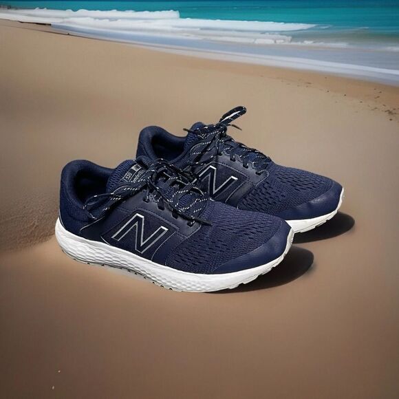 New Balance 520 V5 Women's Navy Blue Wide Sneakers Size 9.5D - Picture 1 of 13